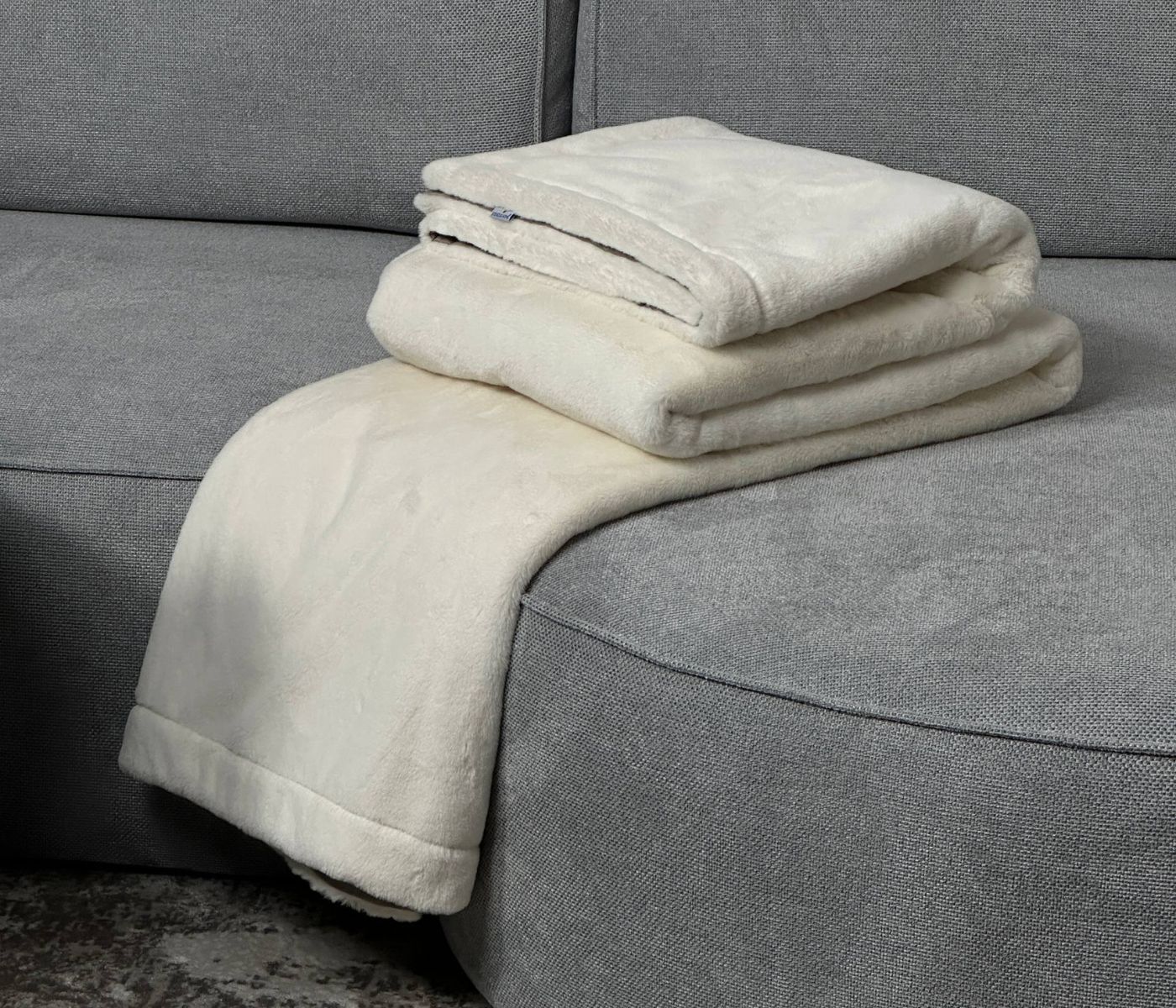 Покрывало меховое стеганое MILKY SHAKE. - фото 1