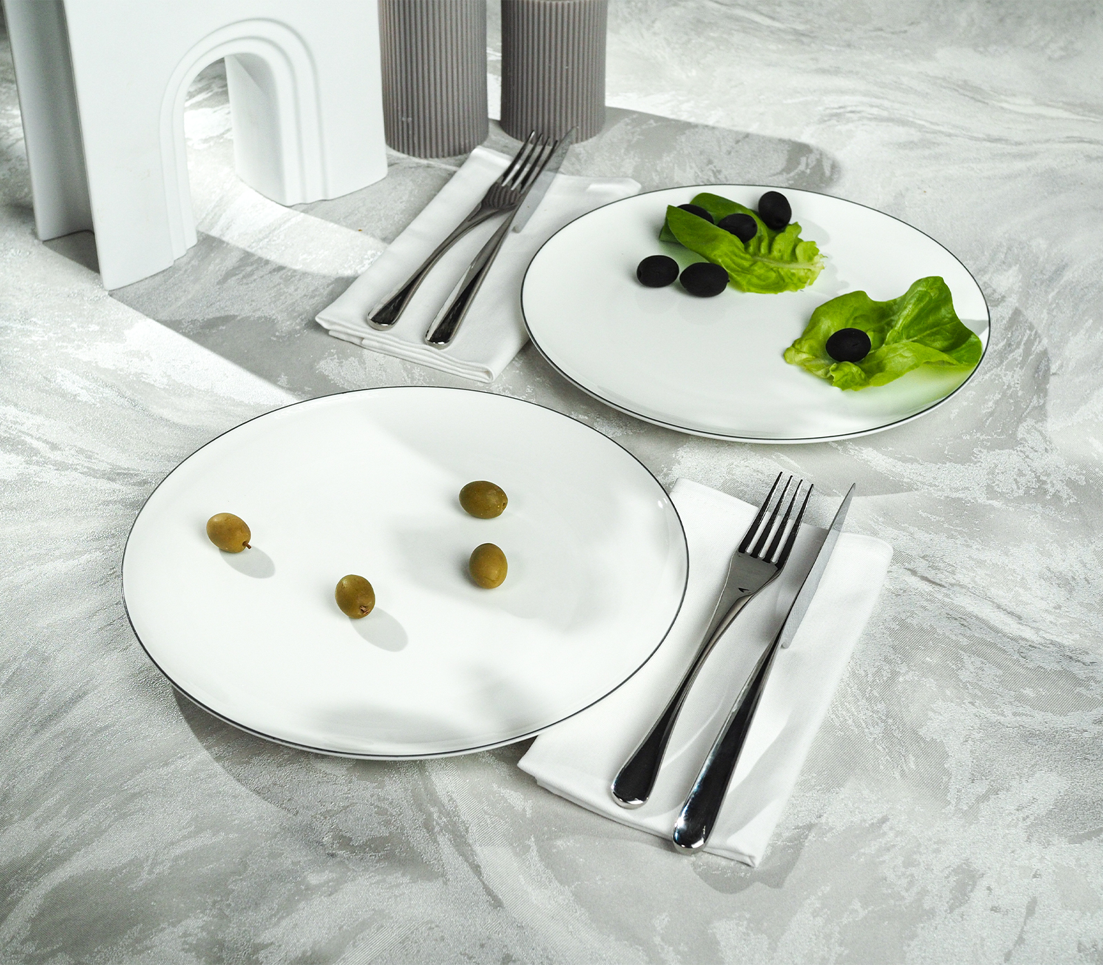 Набор тарелок обеденных SYMBOL (белый с серым кантом, 2 шт) - фото 1