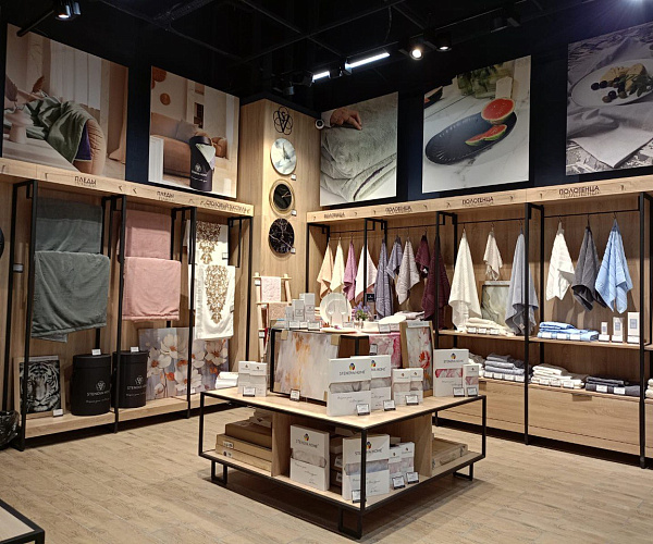 Фирменный магазин Victoria Stenova г. Орск